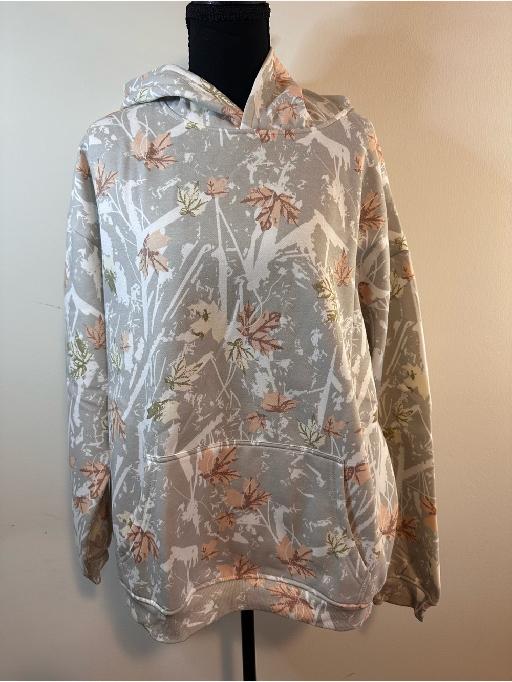 Women’s Light Gray /Camo leaf Pattern Print Hoodie Sweatshirt S
